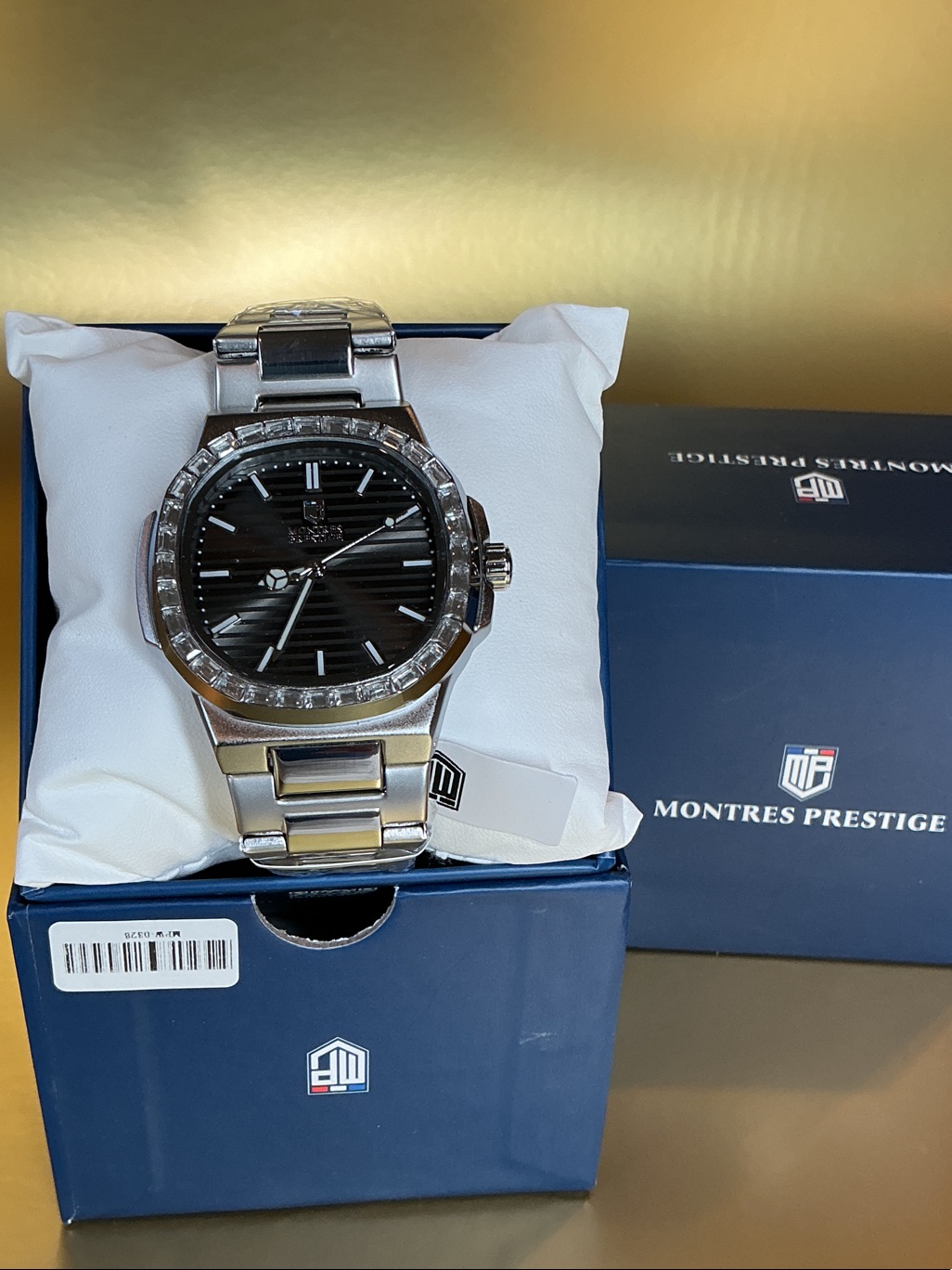 Invicta Mens Silver Stainless Steel Watch With Black Dial